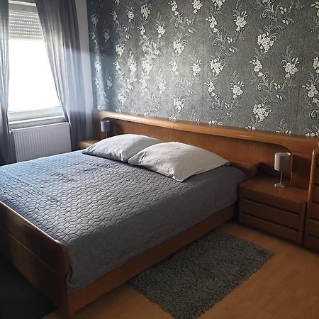 Gaestewohnung Pirmasens Buitenkant foto