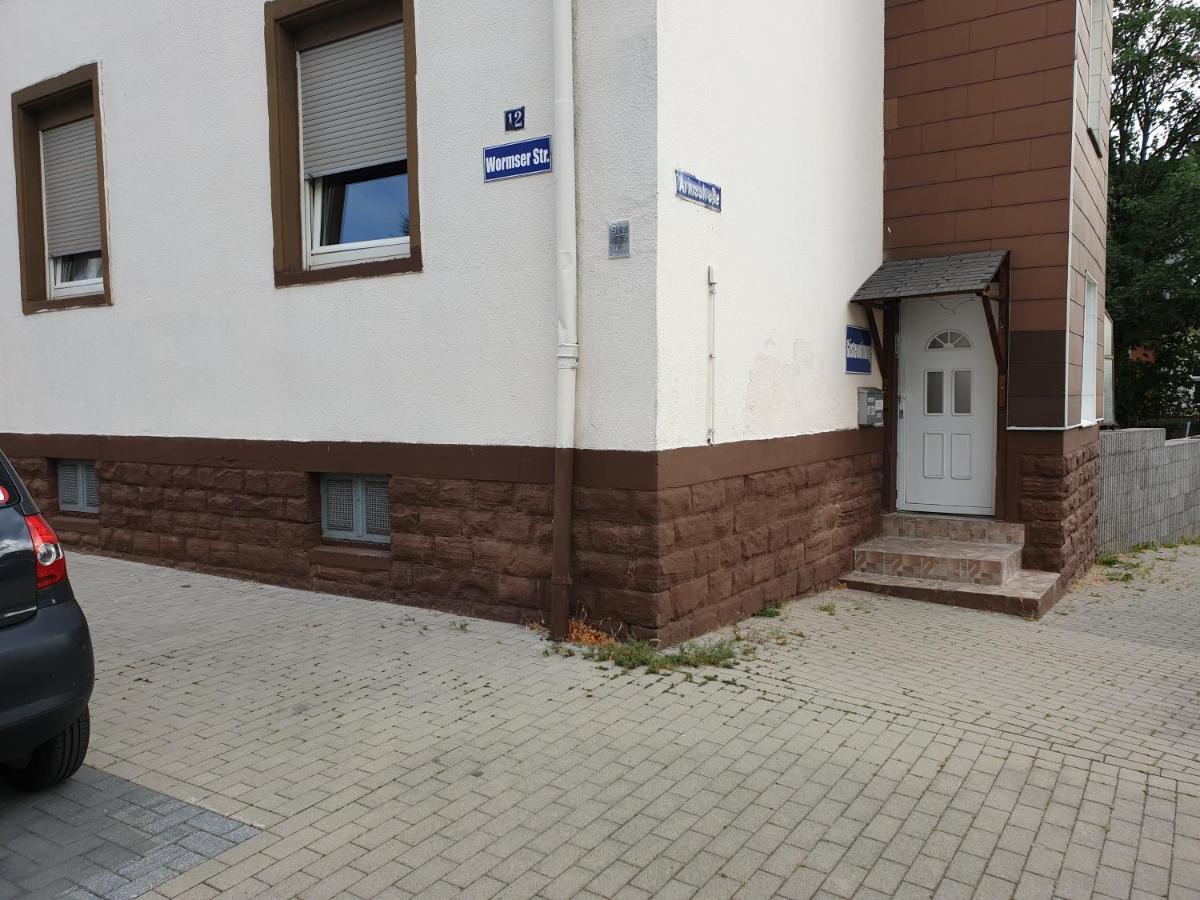 Gaestewohnung Pirmasens Buitenkant foto